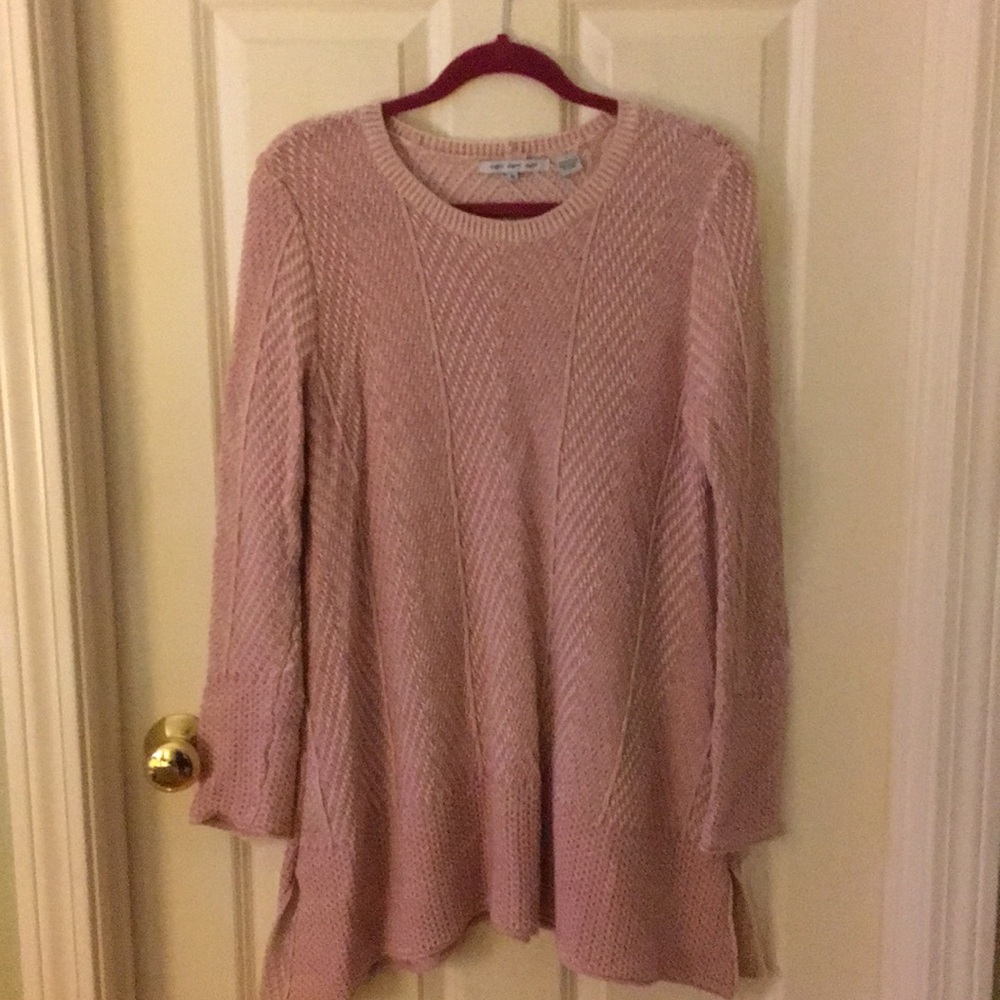 Long sleeve sweater swing style. Pink knit cotton